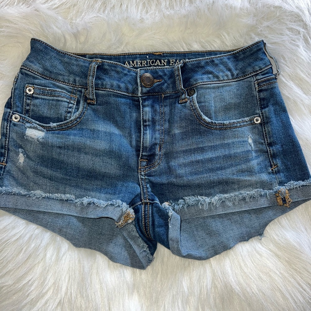 American eagle shorts size 4